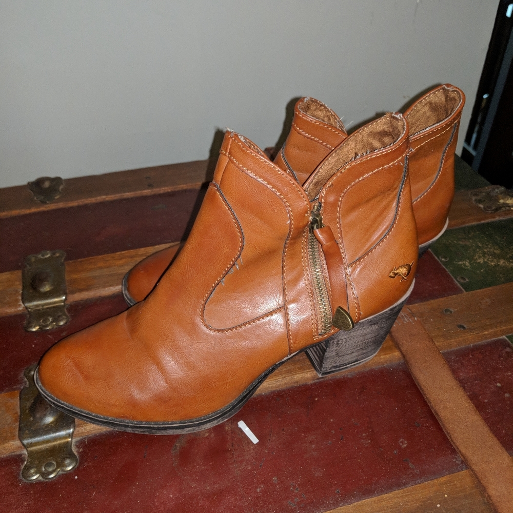 Women's Rocketdog heeles booties